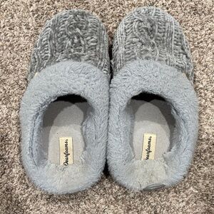 Women’s Deerfoam Cable Knot Grey Slippers